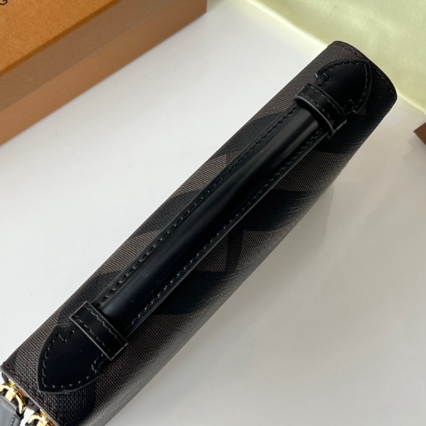 バーバリー財布細部ディテール